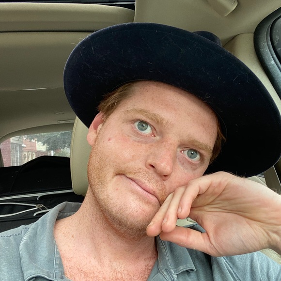 Meet your Posher, Josh - Picture 4 of 6